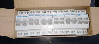 Dc Breakers For Solar System / DC Solar Items /Dp Boxes/Dc Breakers