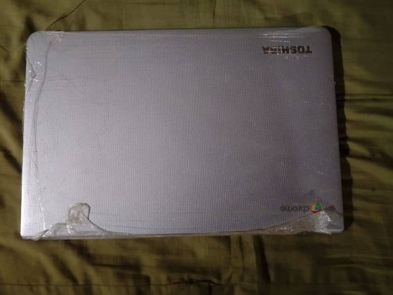 Toshiba Chromebook window 10 supported like new condition 10 by 10 4