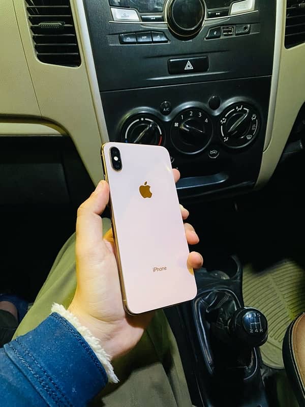 iphone xsmax 64gb gold 10