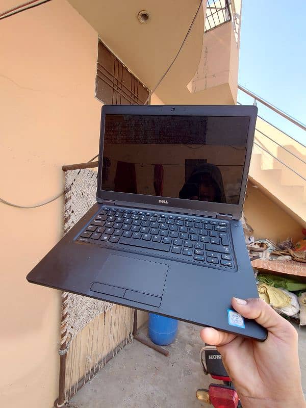 dell letitude 5480 touchscreen 8/256 i5 7th gen 0