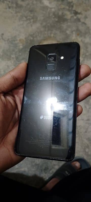 Samsung A8 1