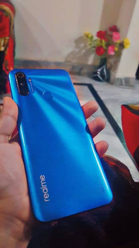 realme c3 mobile in 10/10 condition 0