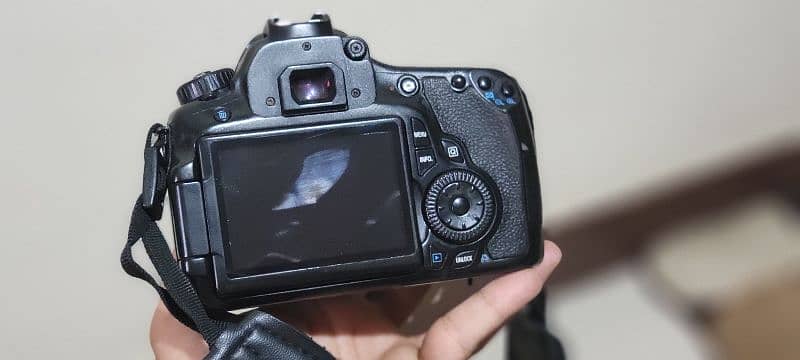 DSLR 60D CANNON CAMERA 1