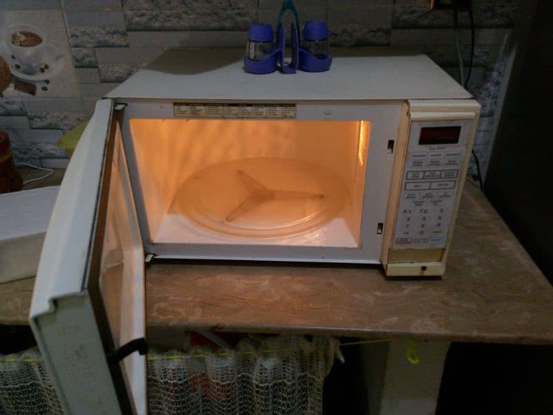 LG microwave 1