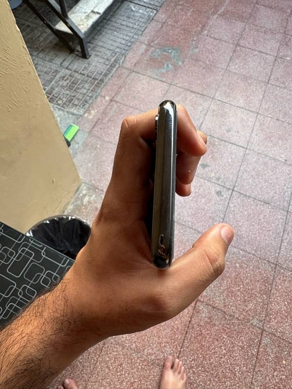 iPhone X 64gb Pta approved 3