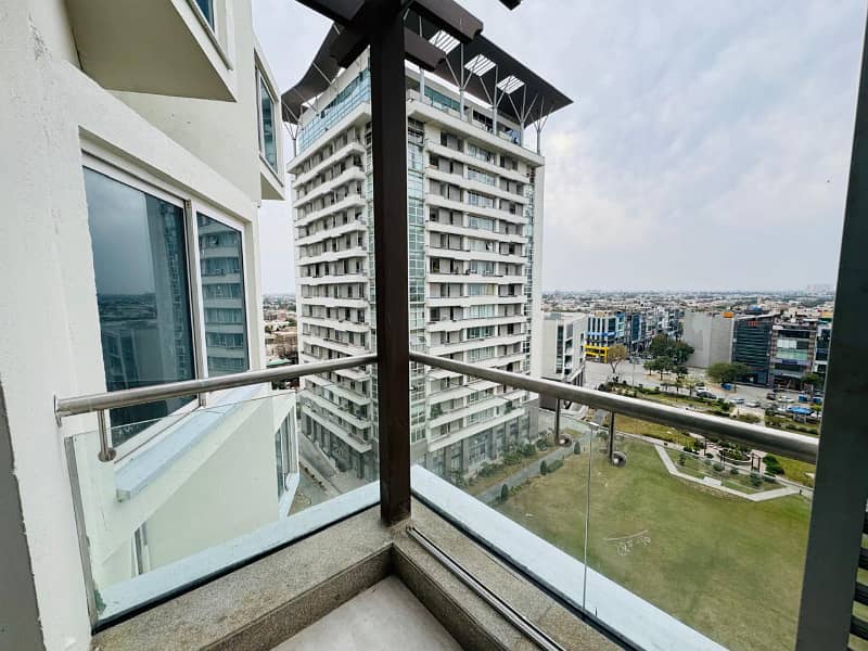 3 bedrooms apartment available for rent in DHA Phase 5 Penta square 2