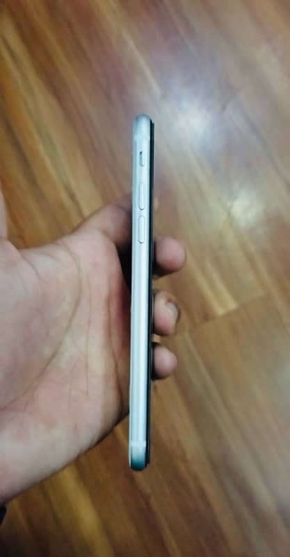 iPhone SE 2020_ 128GB - *Pta Approved* 1