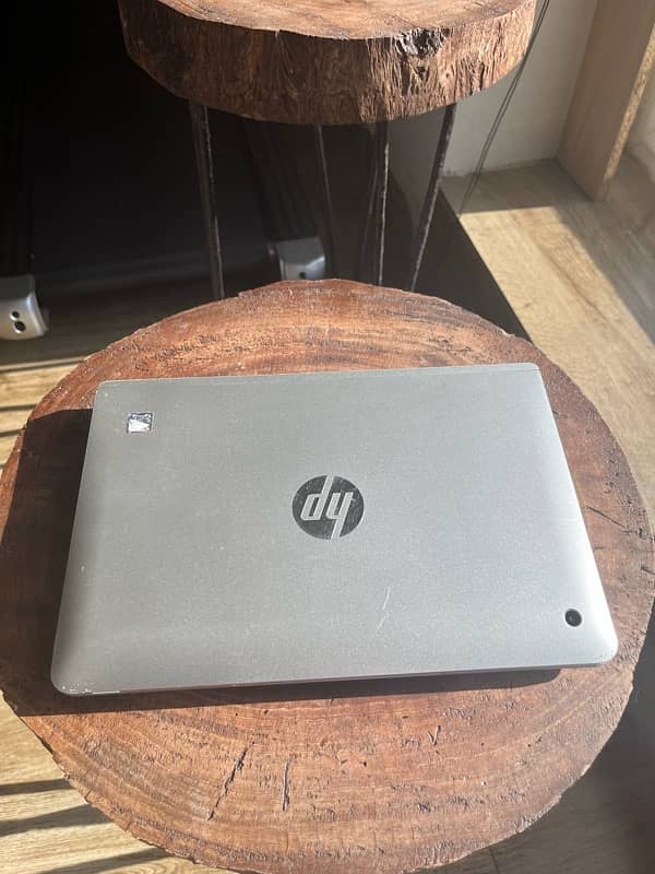 HP x2 210 G2 Detachable Laptop 1