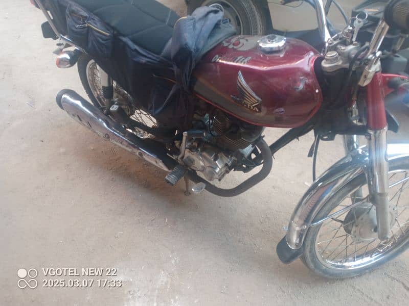 Honda 125cc bike 11