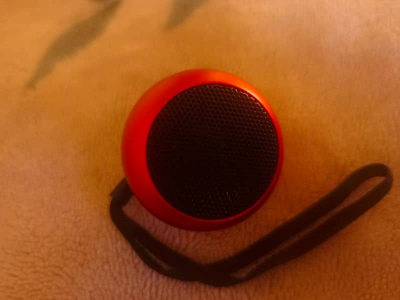 JBL BLUETOOTH speakers 0