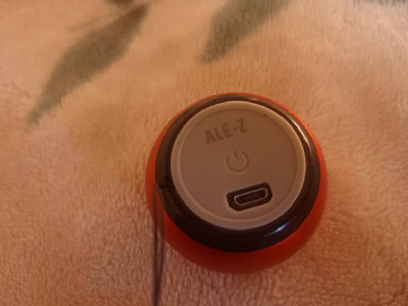JBL BLUETOOTH speakers 2