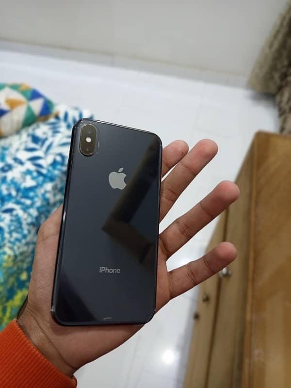 iPhone X Pta Approved 10/10 condition 1