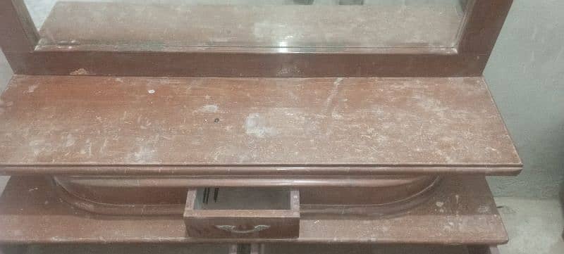 Dressing Table 4