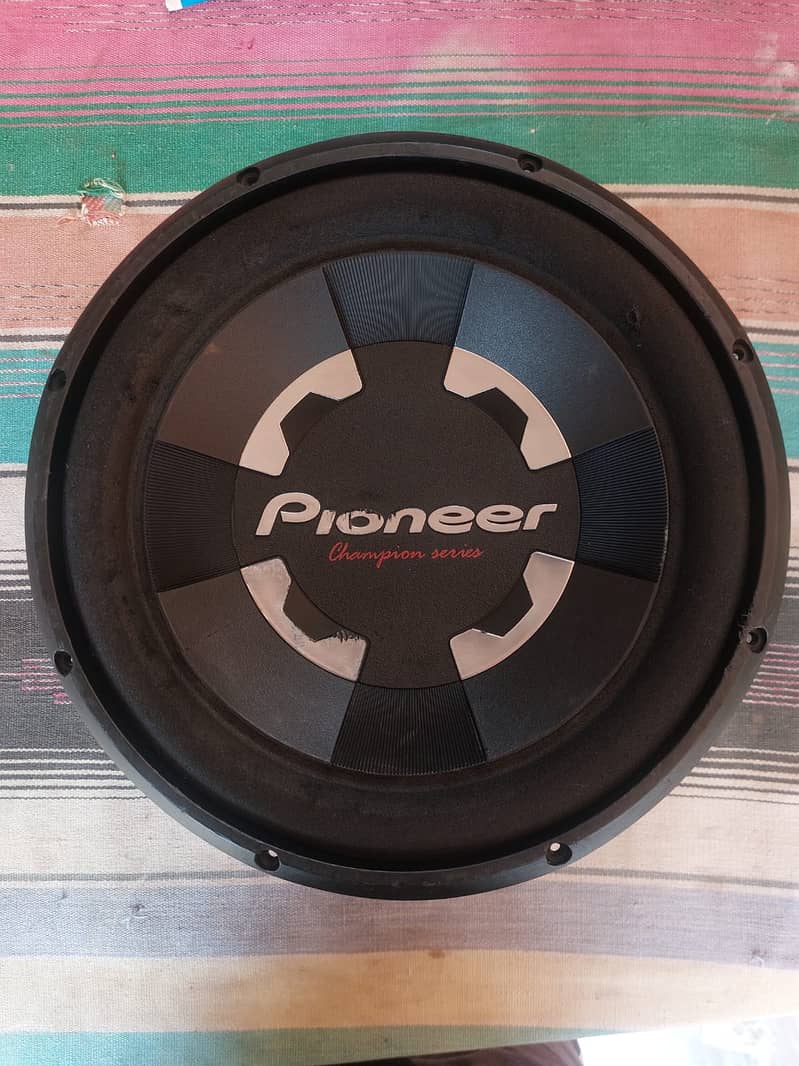 Original Pioneer Champion Series D4 1400w 400rms 2