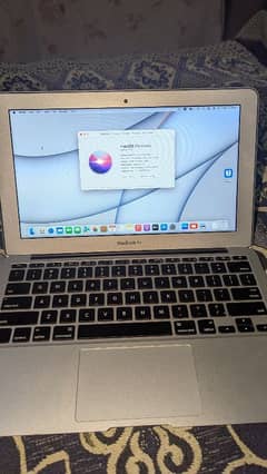 Apple MacBook Air 11" 2015 8Gb   120ssd  1.560 Gb graphic card