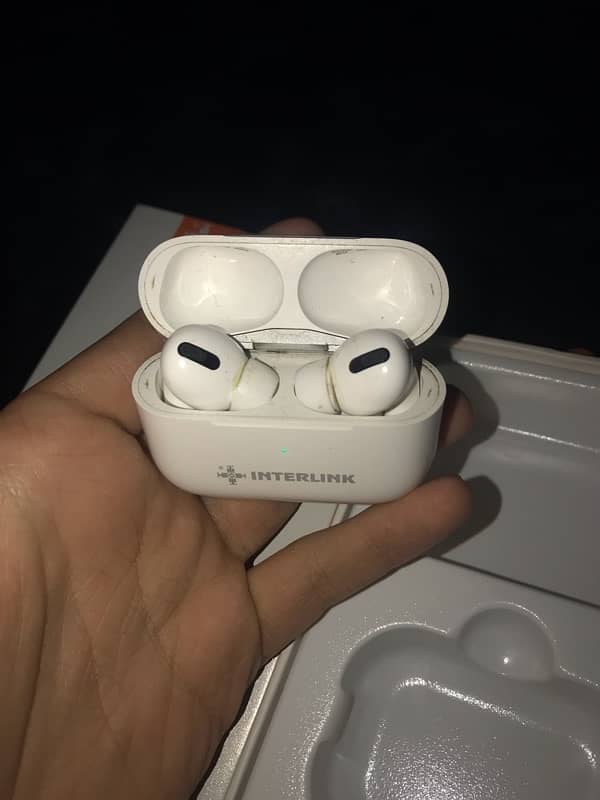 Interlink Airpods Pro 5