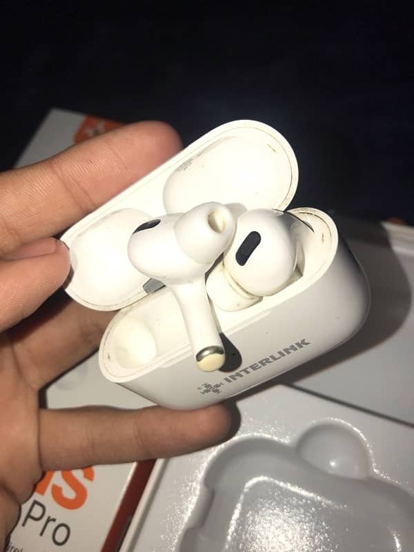 Interlink Airpods Pro 7