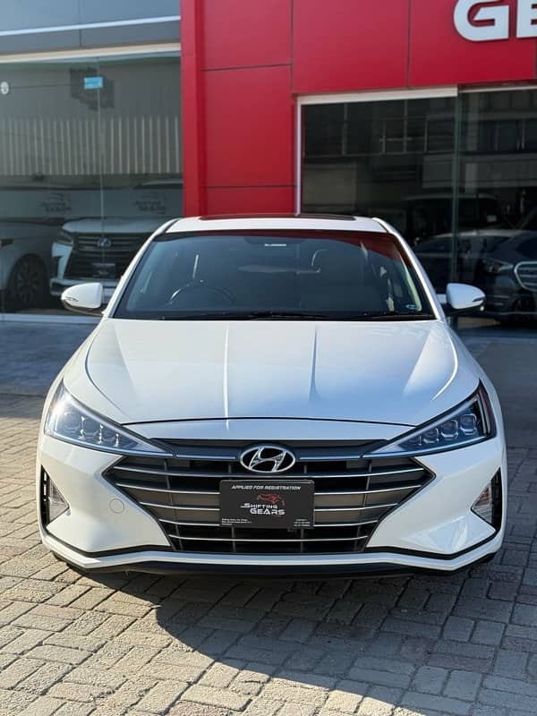 Hyundai Elantra 2022 5