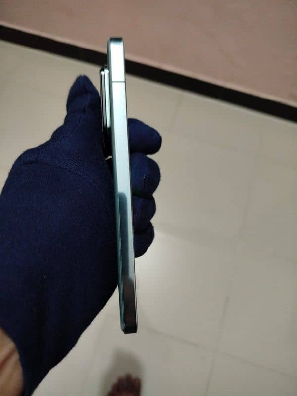 Scratchless Xiaomi 14, Jade Green 12/512, 6 months warranty. 3