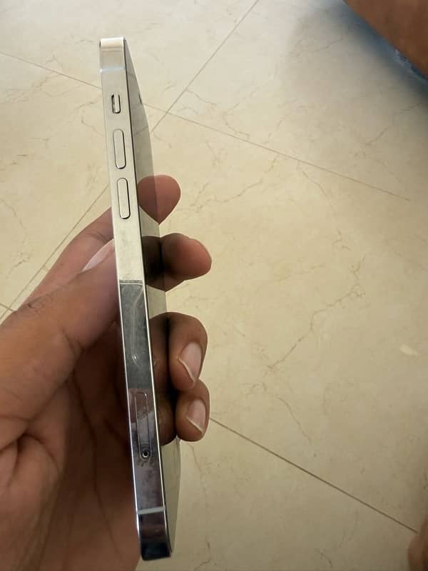 iPhone 12 Pro 512 pta approved 2