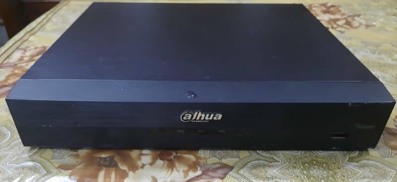 DVR DAHUA Tech 16 channel 2TB SATA Hdd 0