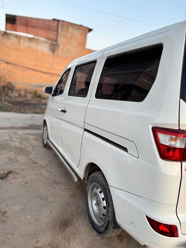 White Changan Karvaan 2021 3