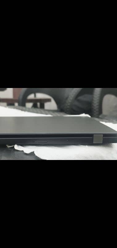 Lenovo thinkpad t490 6