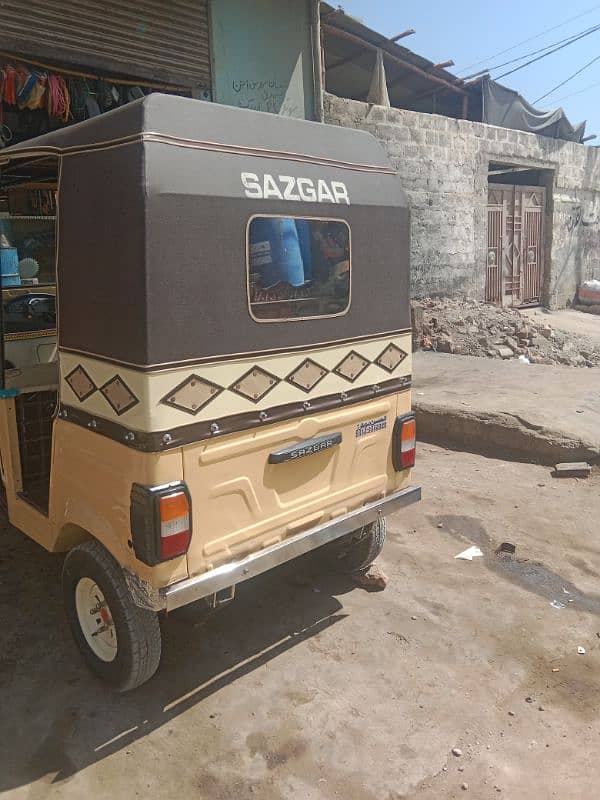 auto rickshaw sazgar 2021 model hai saaf suthra hai 2