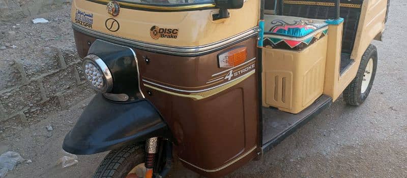 auto rickshaw sazgar 2021 model hai saaf suthra hai 6