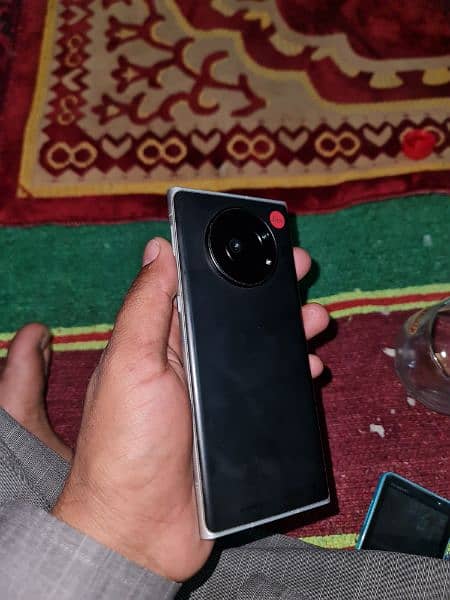 Leica Leitz phone 1  Stroage 12/256 3