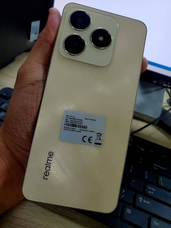 Realme C61 New Condition 3