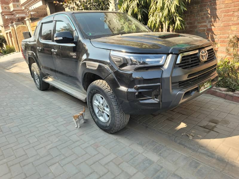 Toyota Hilux 2013 vigo champ silver   black ppf 0