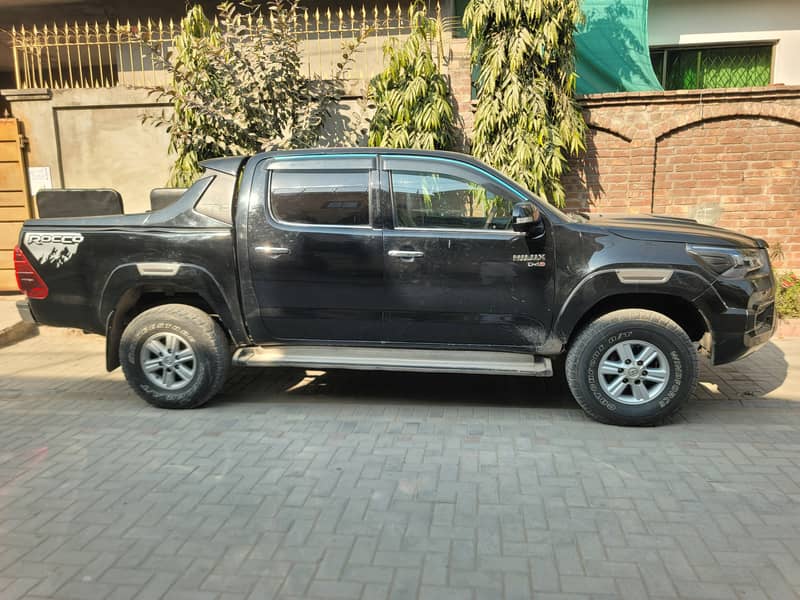 Toyota Hilux 2013 vigo champ silver   black ppf 2