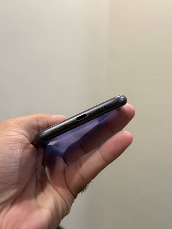 iPhone 11 128gb Jv Black Color 1