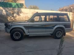 Mitsubishi Pajero 1992