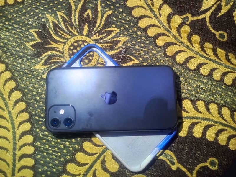 I phone 11 condition 10/10 only phone battery health 79% 1