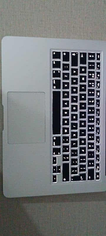 Macbook Air 2017 13.3" Ci5 8/128gb 3