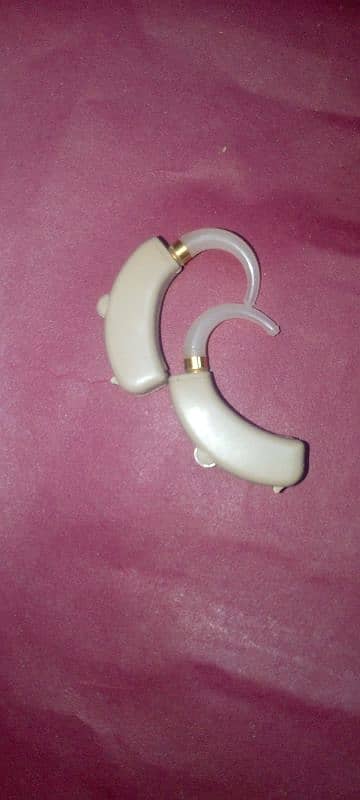 Hearing aid Starkey company in good and working condition 0