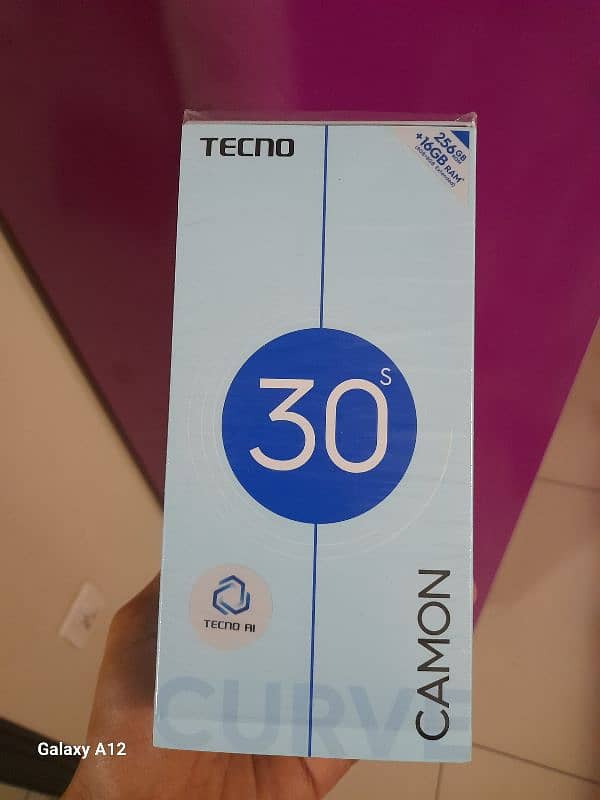 Tecno camon 30s. . 6