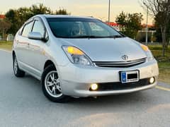 Toyota Prius 2010 Import 2014 Islamabad REg Orignal Car for Sale