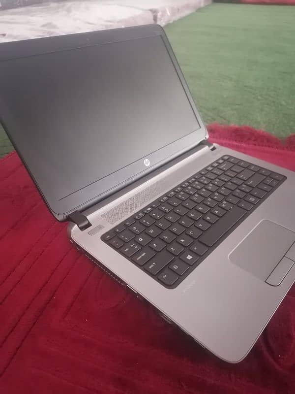 Hp ProBook 1040 G2 Core i5  5th Generation 8 Gb DDR4 Ram 128 GB 4