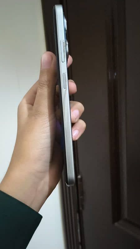 infinxe hot 50 i brand new condition exchange possible with iphone 4