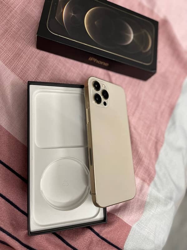 I Phone 12 pro max complete ime match Box 7