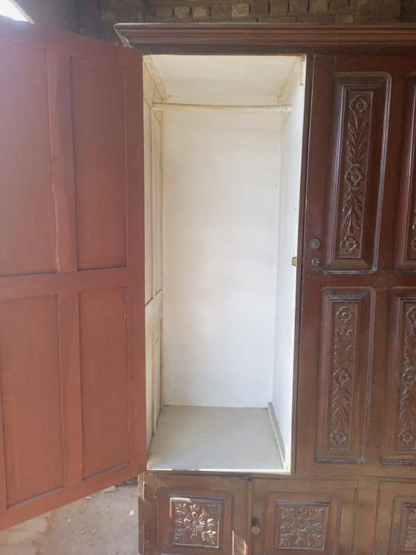 wardrobe (almari) 3