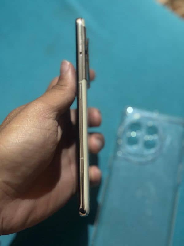 One plus 11 5g special edition 512 4