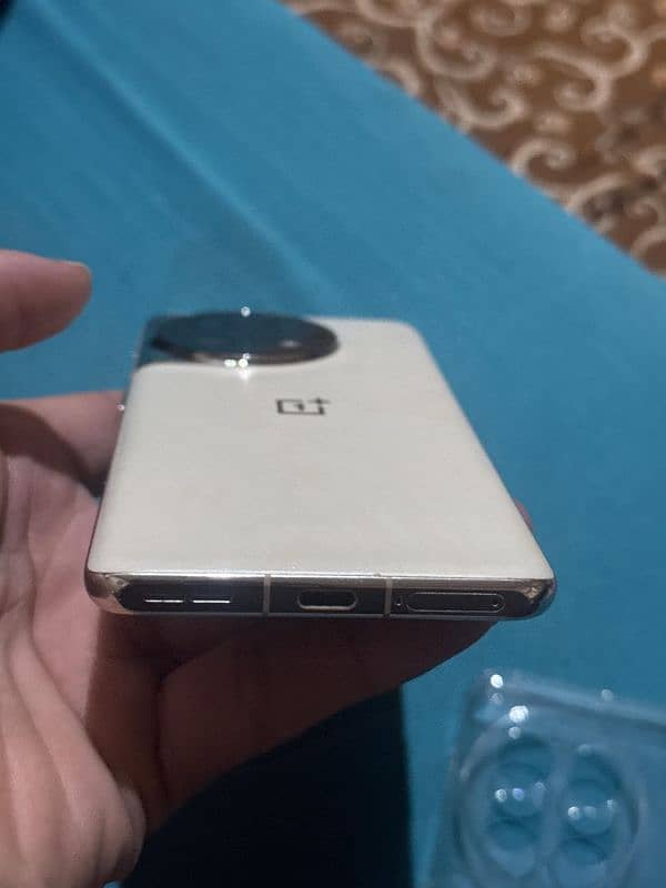 One plus 11 5g special edition 512 10