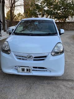 Daihatsu Mira 2012