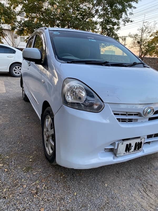 Daihatsu Mira 2012 1