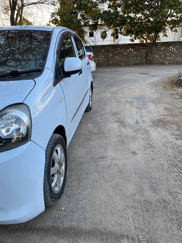 Daihatsu Mira 2012 4