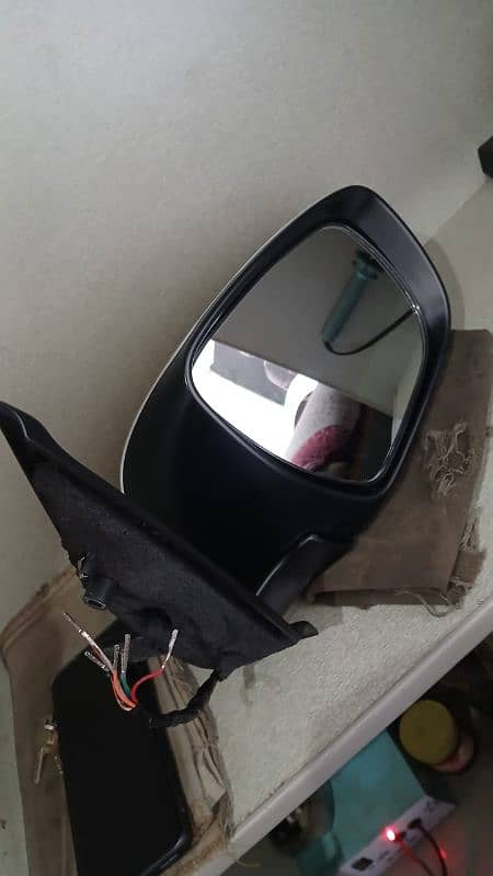 swift Side mirror available 1